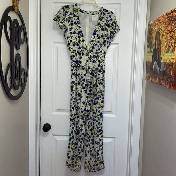 Privacy Please Goodwin Cropped Jumpsuit in Kristina Floral - Picture 2 of 6